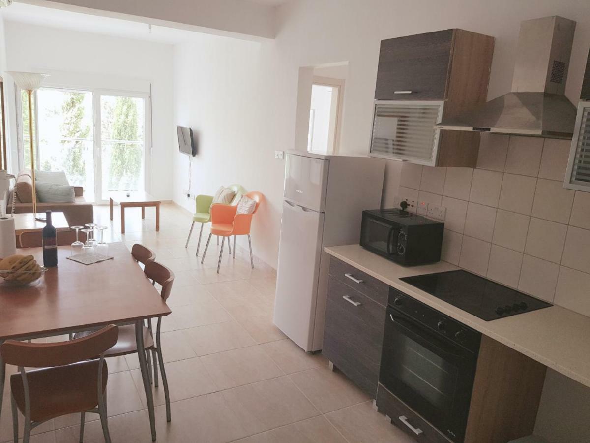 Paphos Apartments Esterno foto